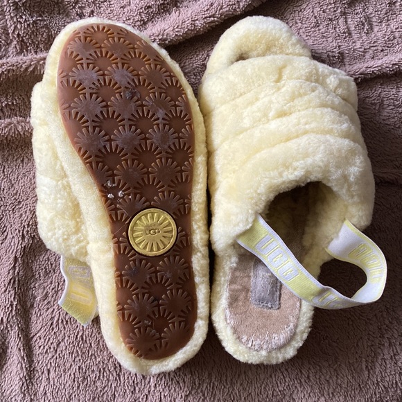 UGG slippers - Picture 3 of 3